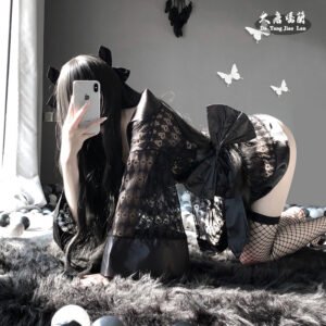 Dark Japanese kimono - Image 2